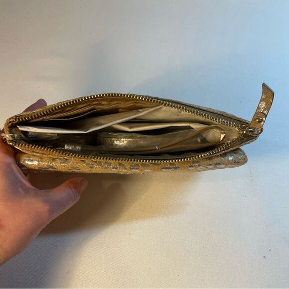 🐆 LODIS convertible wristlet crossbody wallet foiled silver & tan suede le… - Picture 7 of 8